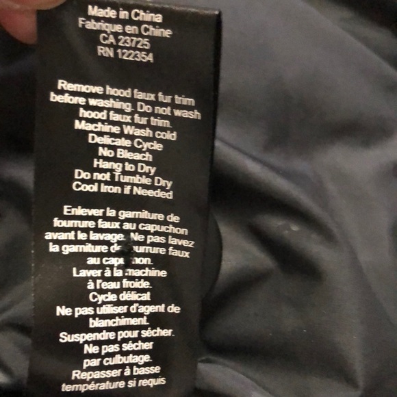 Aritzia Community Paradigm winter jacket - Picture 10 of 15